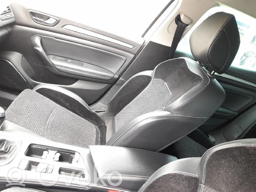 Asiento delantero del pasajero