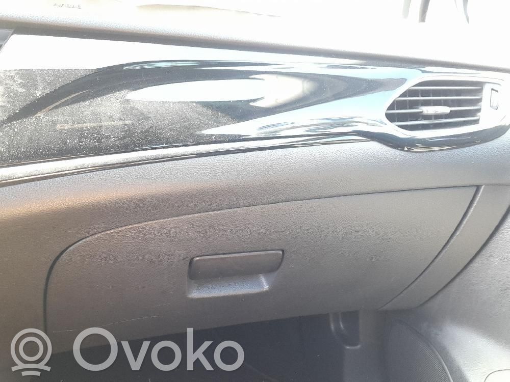 Opel Astra K Guantera 
