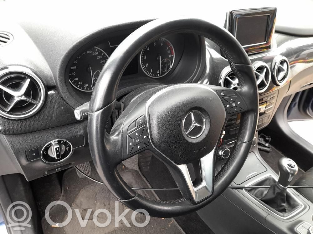 Mercedes-Benz B W246 W242 Kierownica