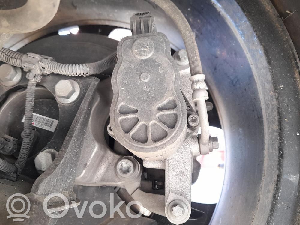 Citroen C5 Aircross Tylny zacisk hamulcowy 