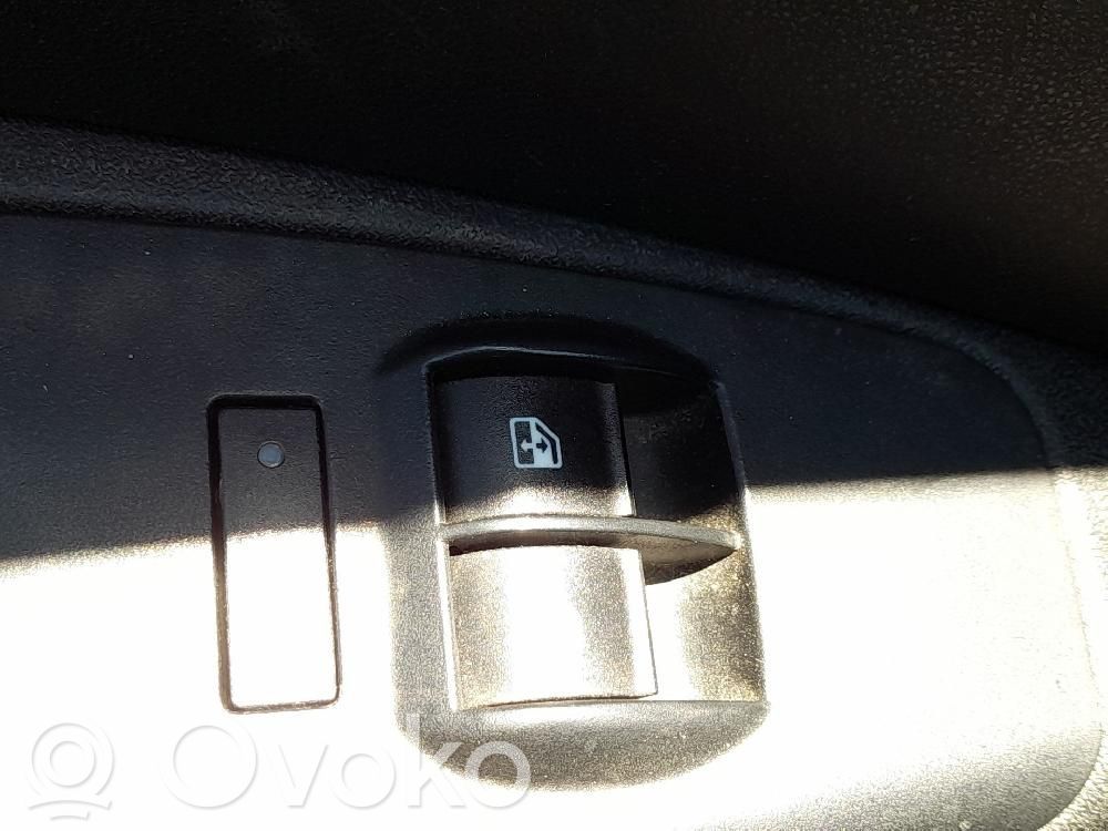Fiat Doblo Electric window control switch 