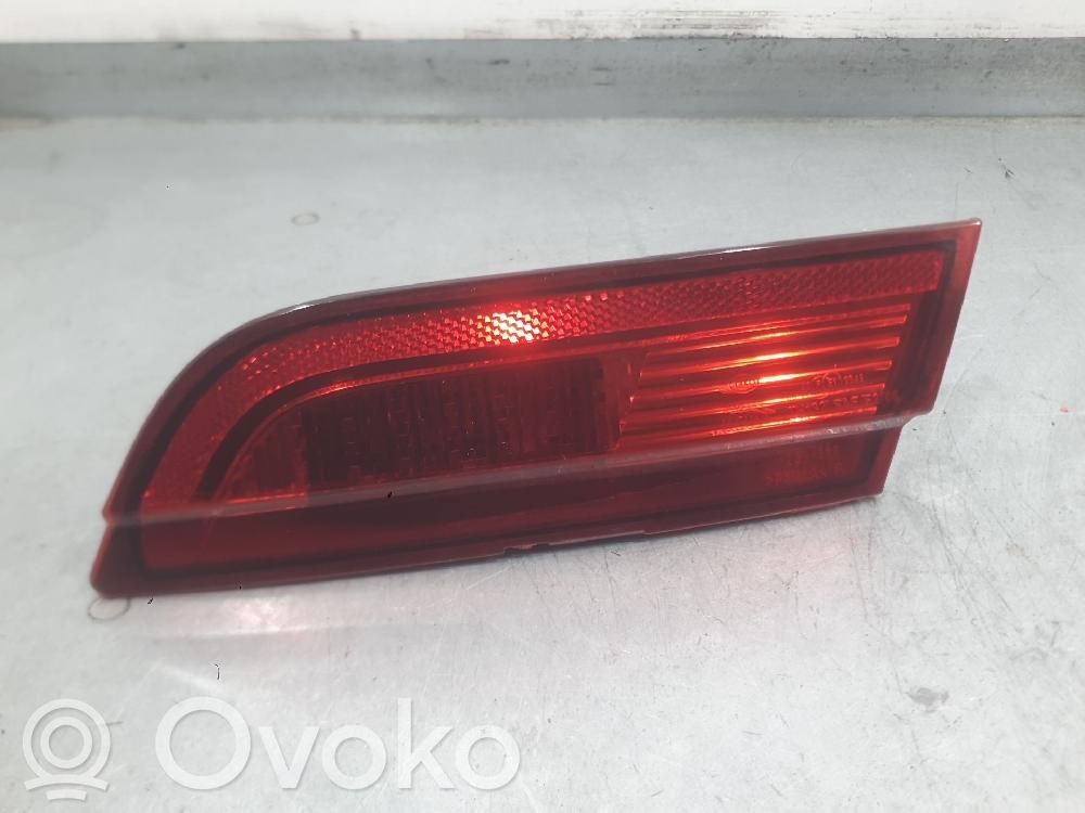 Jaguar XF X250 Lampă spate în capacul portbagajului 