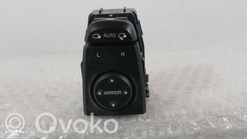 Przycisk regulacji lusterek bocznych   93530D9000,S430176
