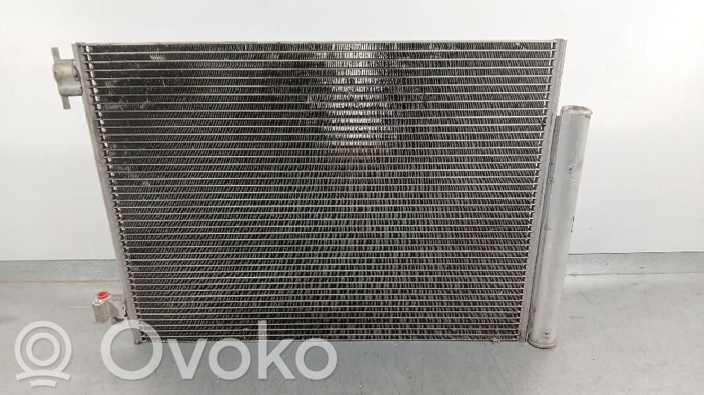 Renault Captur Radiator răcire A/C (condensor) 