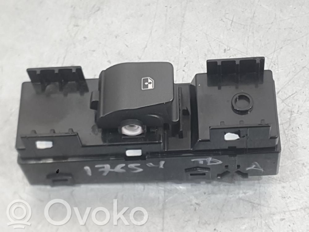 Hyundai i30 Comutator comandă geamuri electrice 