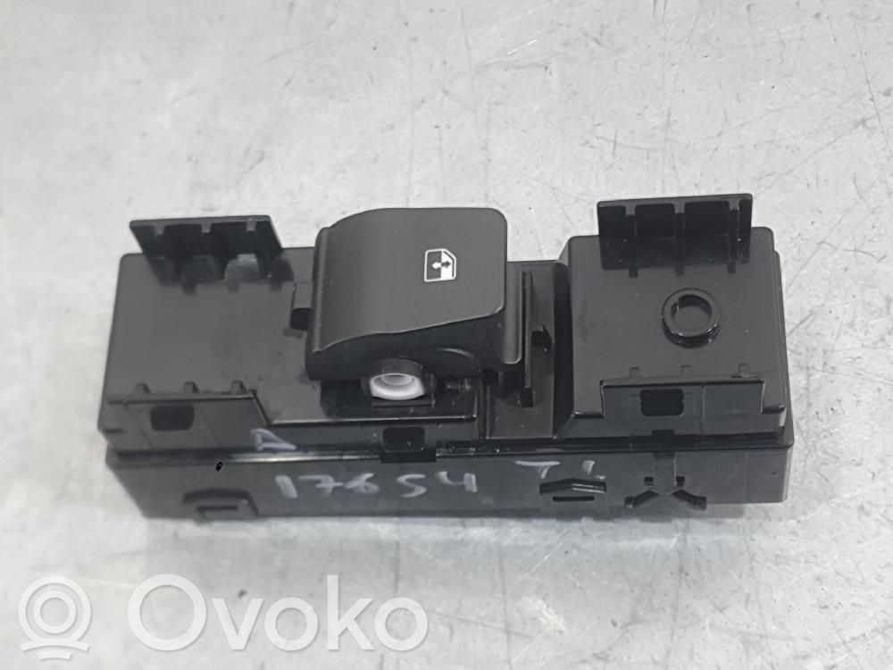 Hyundai i30 Comutator comandă geamuri electrice 