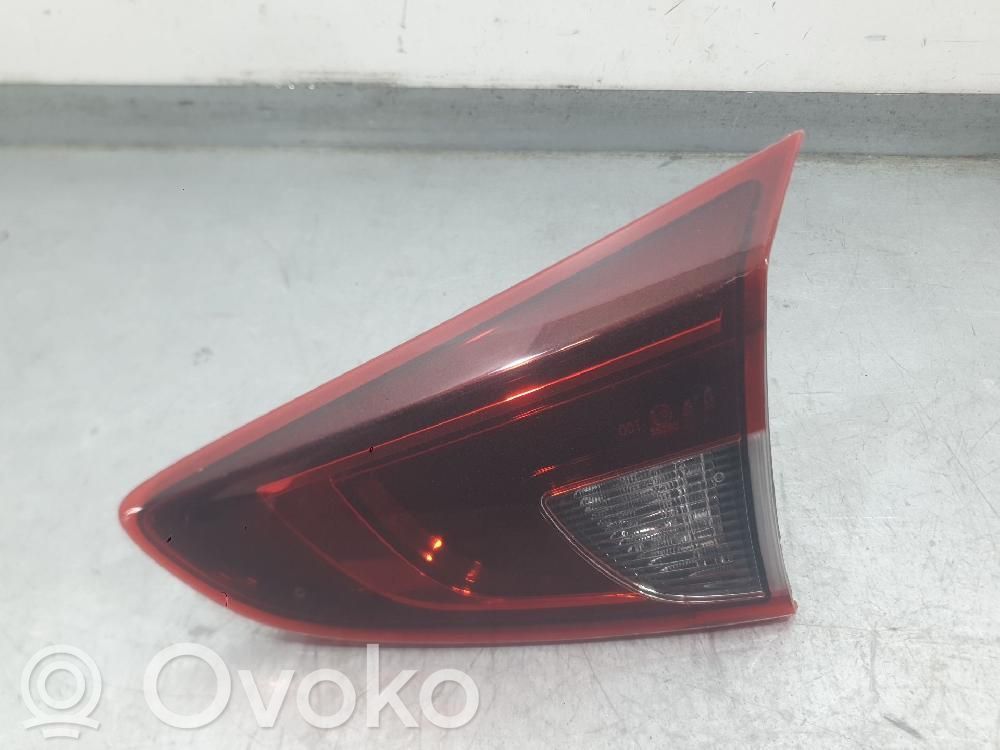 Mazda 2 Lampy tylnej klapy bagażnika 