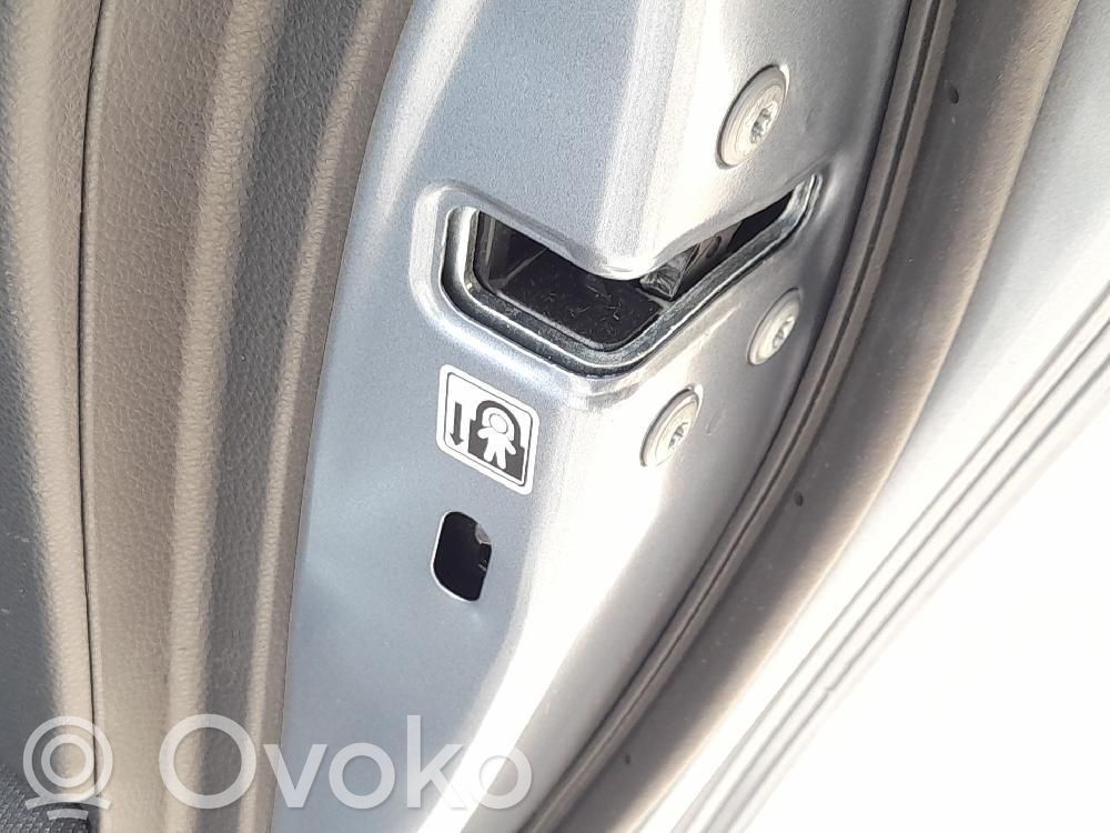 Toyota Corolla E210 E21 Takaoven lukko 
