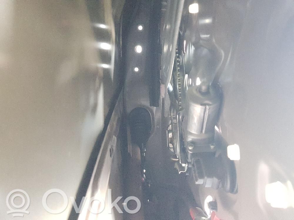 Toyota Yaris Macara geam spate manuală