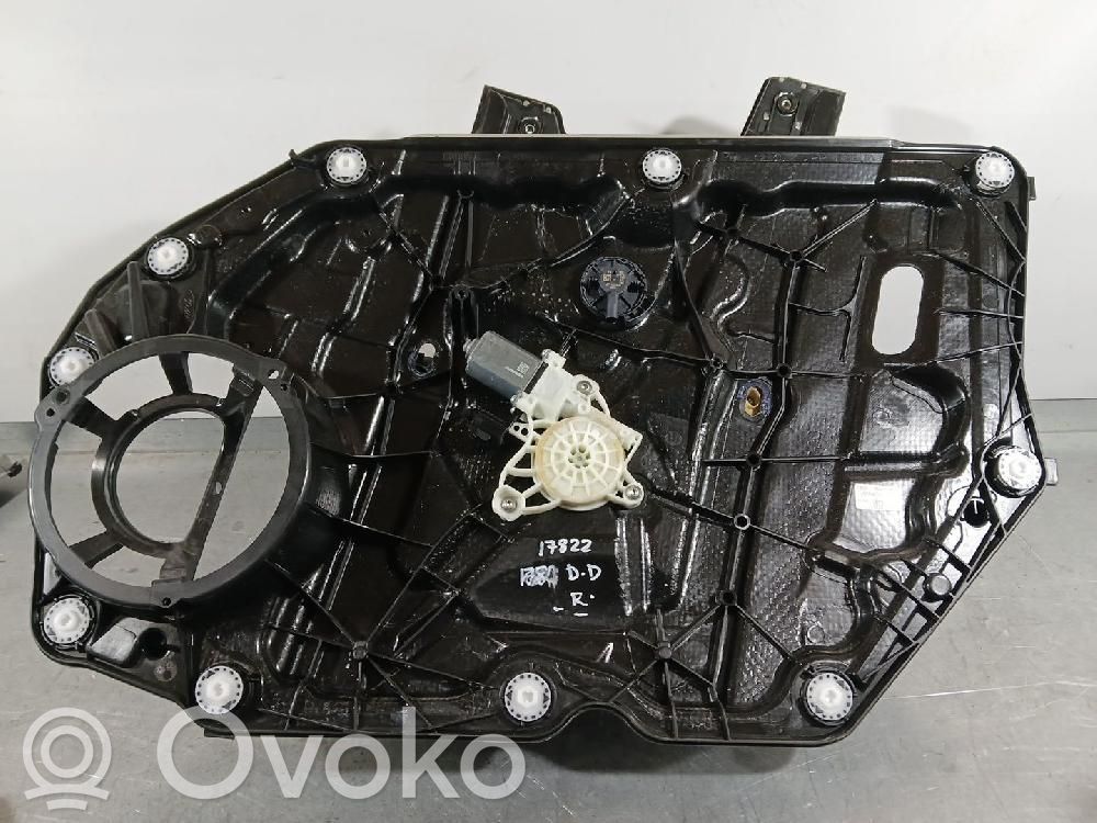 Ford Focus Macara ușă față cu motor 