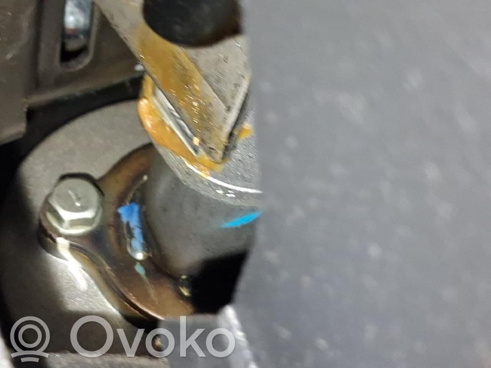 Hyundai i20 (PB PBT) Ohjauspyörän akseli