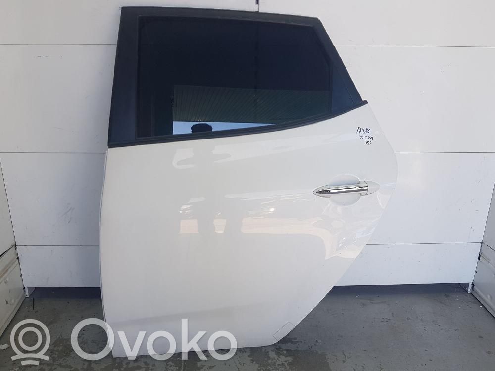 Drzwi tylne   770031K000