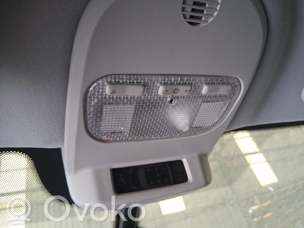 Peugeot 5008 Illuminazione sedili anteriori 