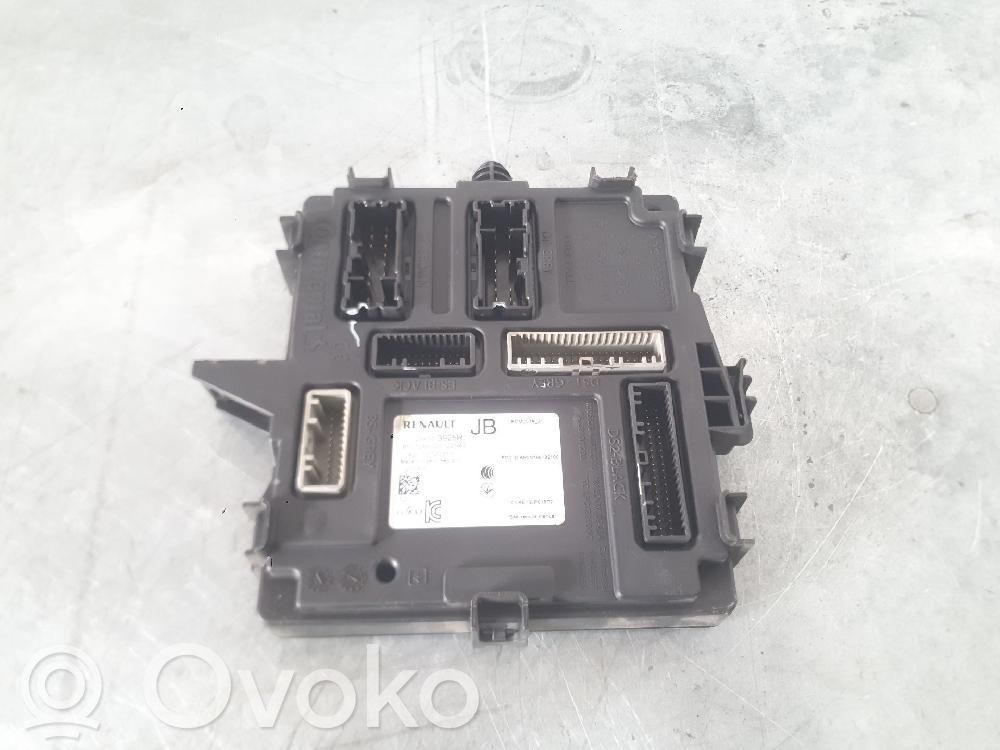 Autres unités de commande / modules   284B13925R