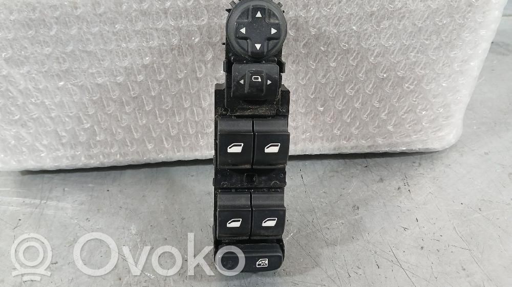 Opel Corsa F Comutator comandă geamuri electrice