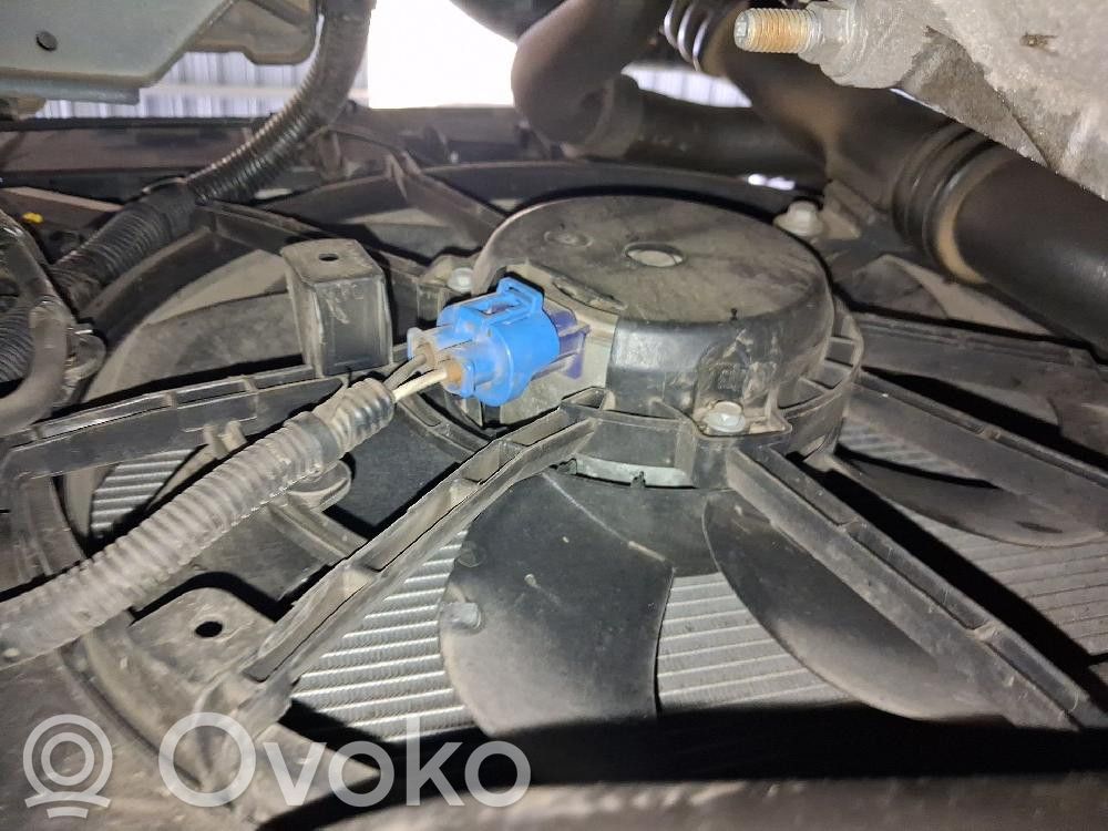 Renault Captur Ventilator electric răcire radiator 