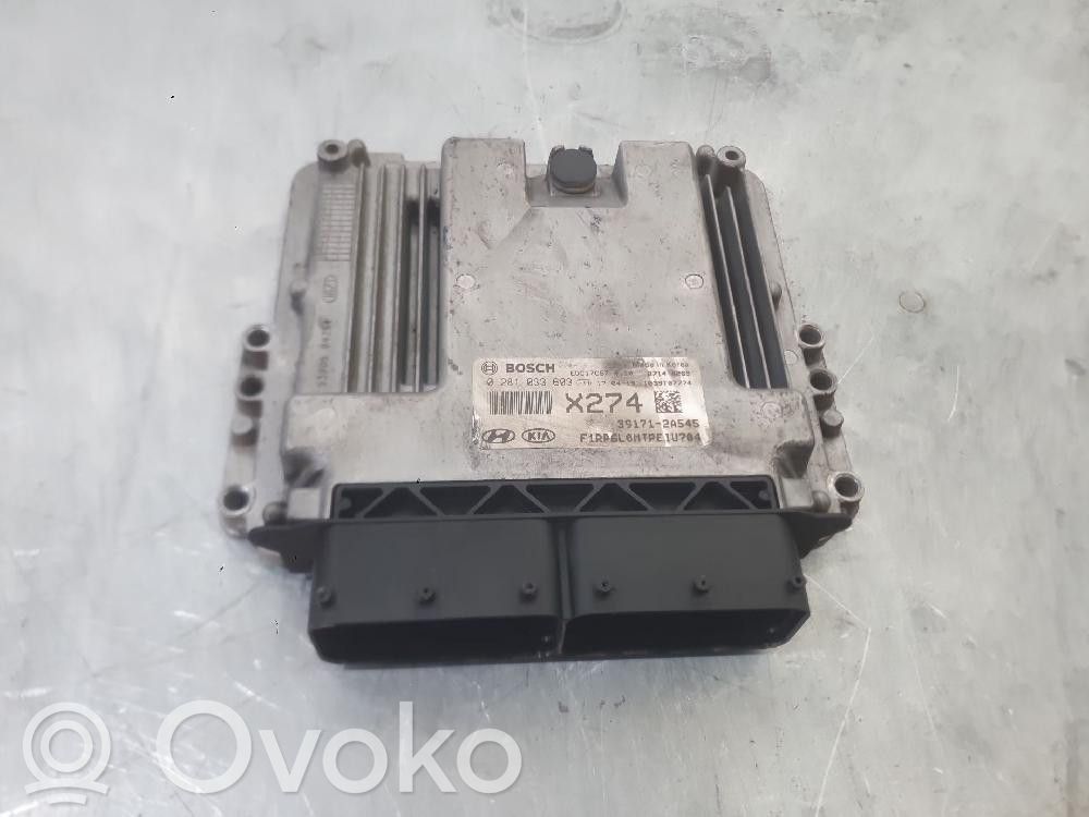 KIA Carens III Calculateur moteur ECU 