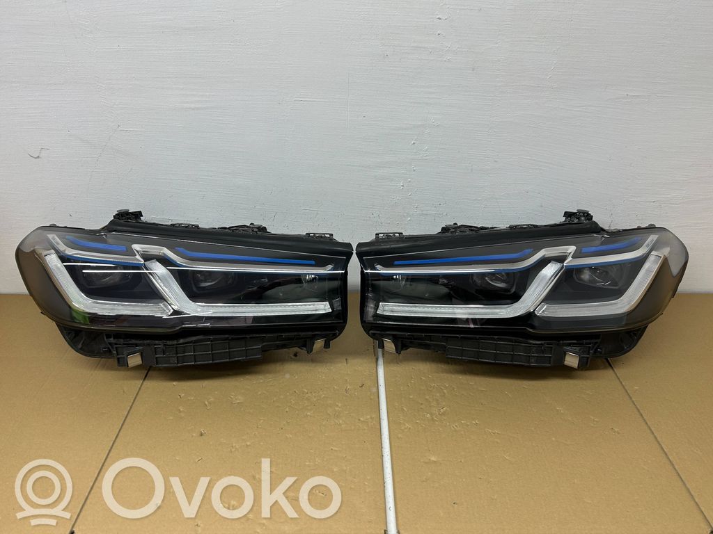 BMW 5 G30 G31 G38 Set faruri 