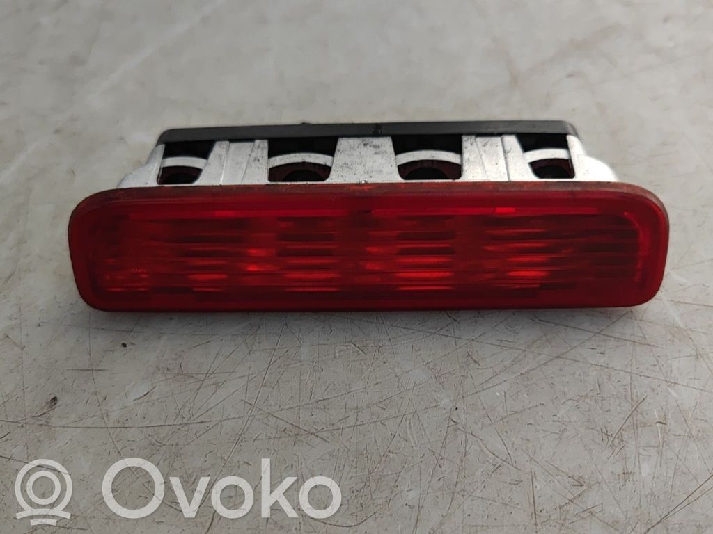 Third/center stoplight   00006351ES