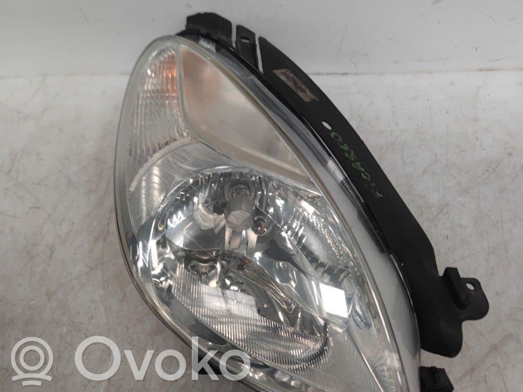 Citroen Xsara Picasso Lampa przednia 