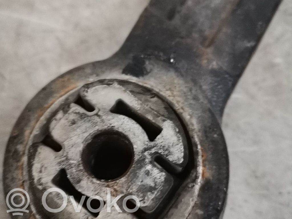 Lancia Ypsilon Dakša 