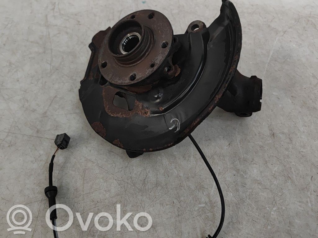 Nissan Qashqai Priekšējā riteņa rumbas vārpstas šarnīrs (stupica, capfa) 