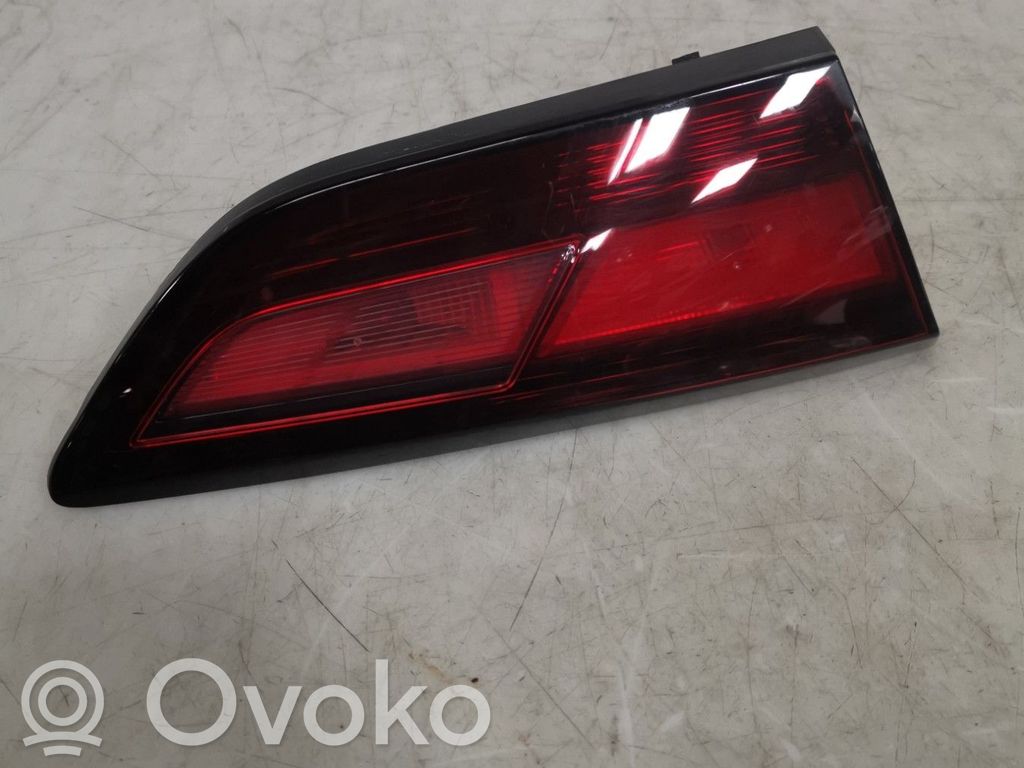Opel Astra K Tailgate rear/tail lights 