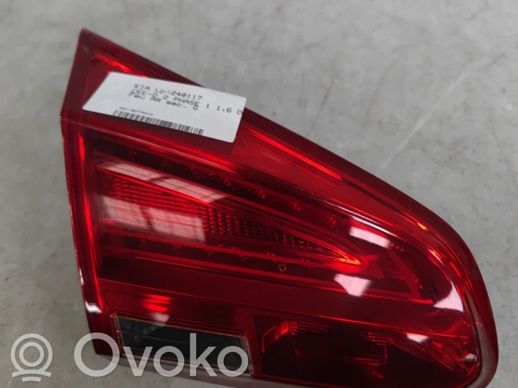 KIA Ceed Takaluukun takavalot 