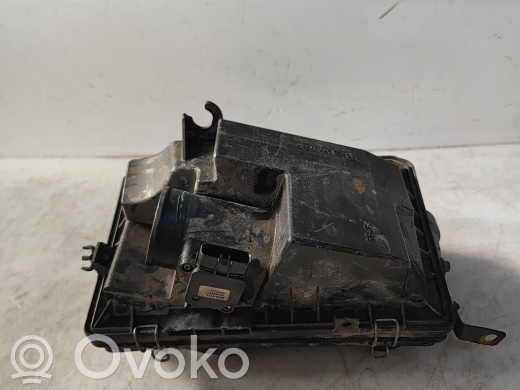 Air filter box   RF3F13320A