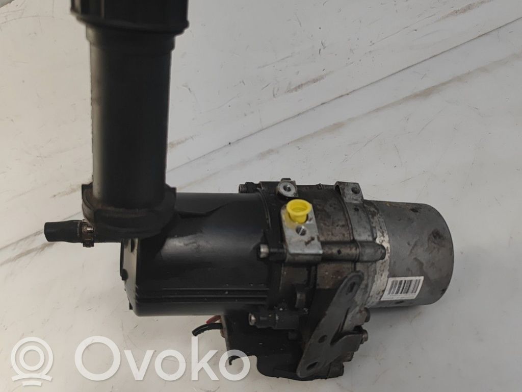 Citroen C4 II Power steering pump 