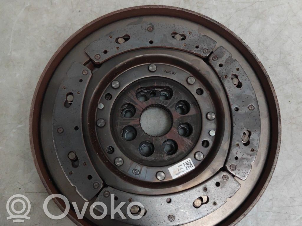 Koło zamachowe   123001166R