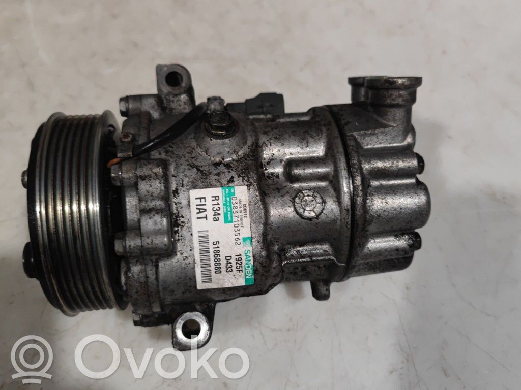 Opel Combo D Air conditioning (A/C) compressor (pump) 