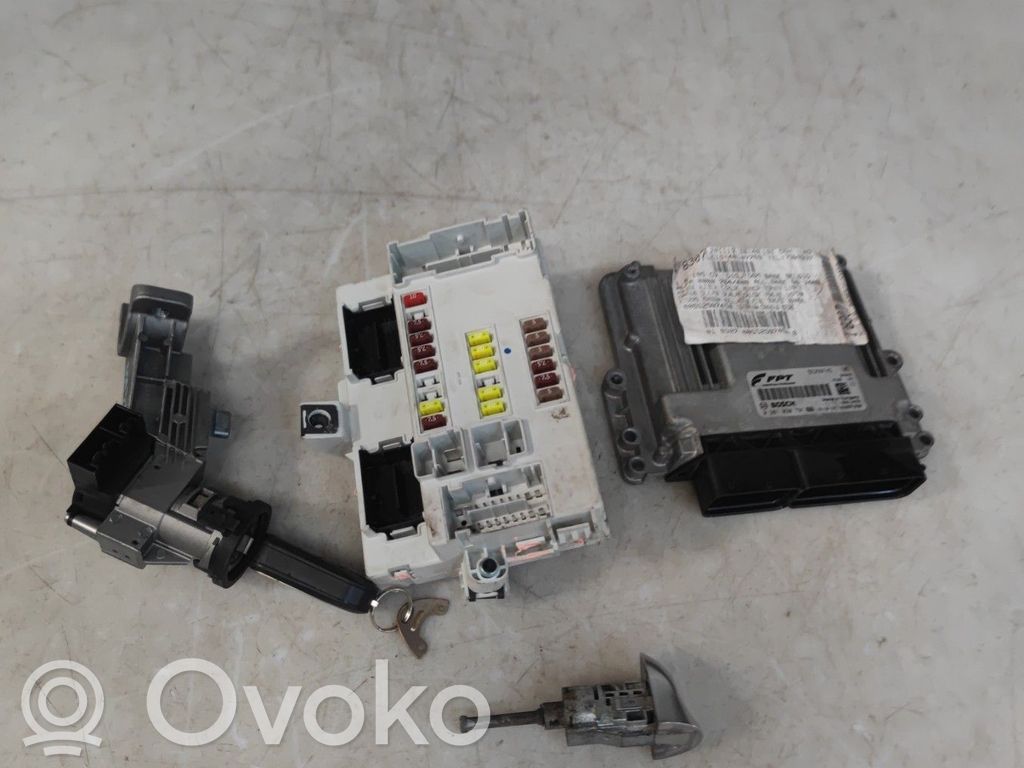 Alfa Romeo Giulietta Engine ECU kit and lock set 