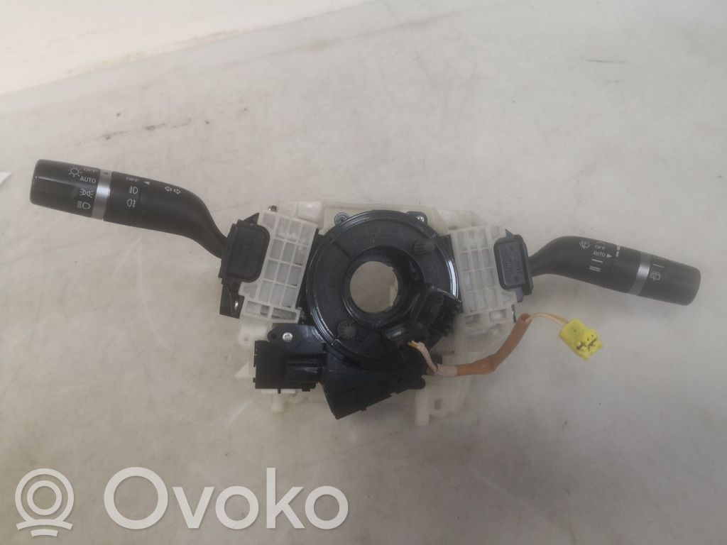 Mazda 5 Commodo, commande essuie-glace/phare 