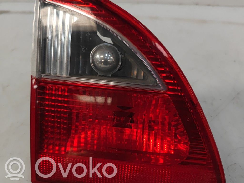 Tailgate rear/tail lights   1382586