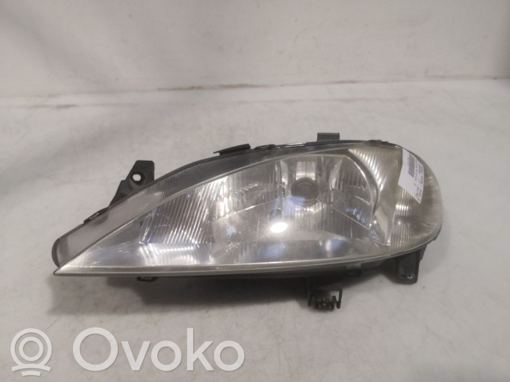 Lampa przednia   260609556R