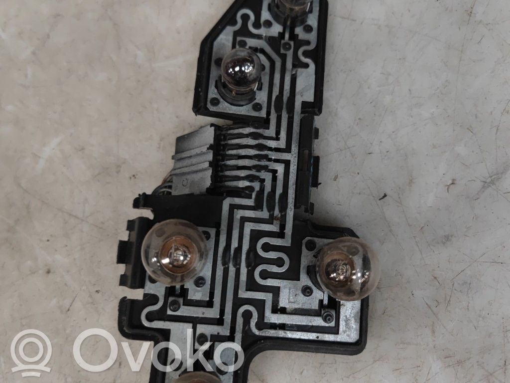 Opel Corsa B Porte ampoule de feu arrière 