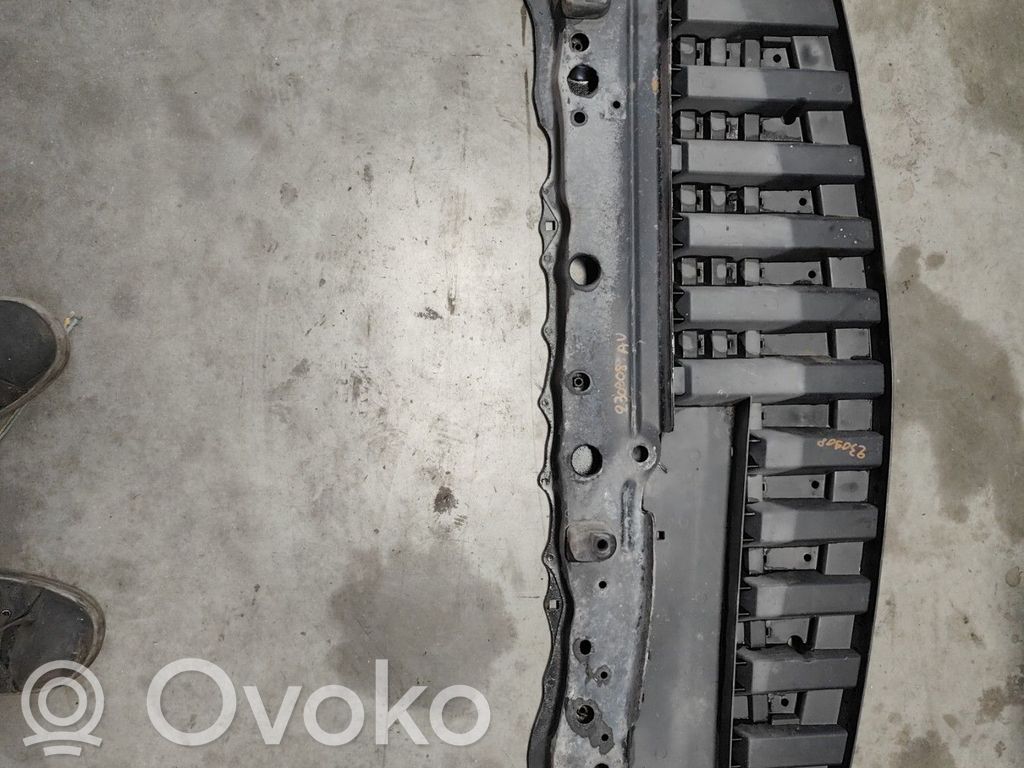 Nissan Note (E11) Balkis priekinio bamperio 