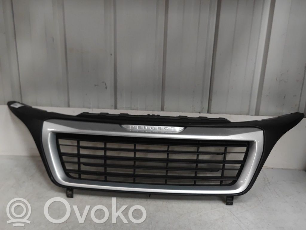 Peugeot Boxer Etusäleikkö 