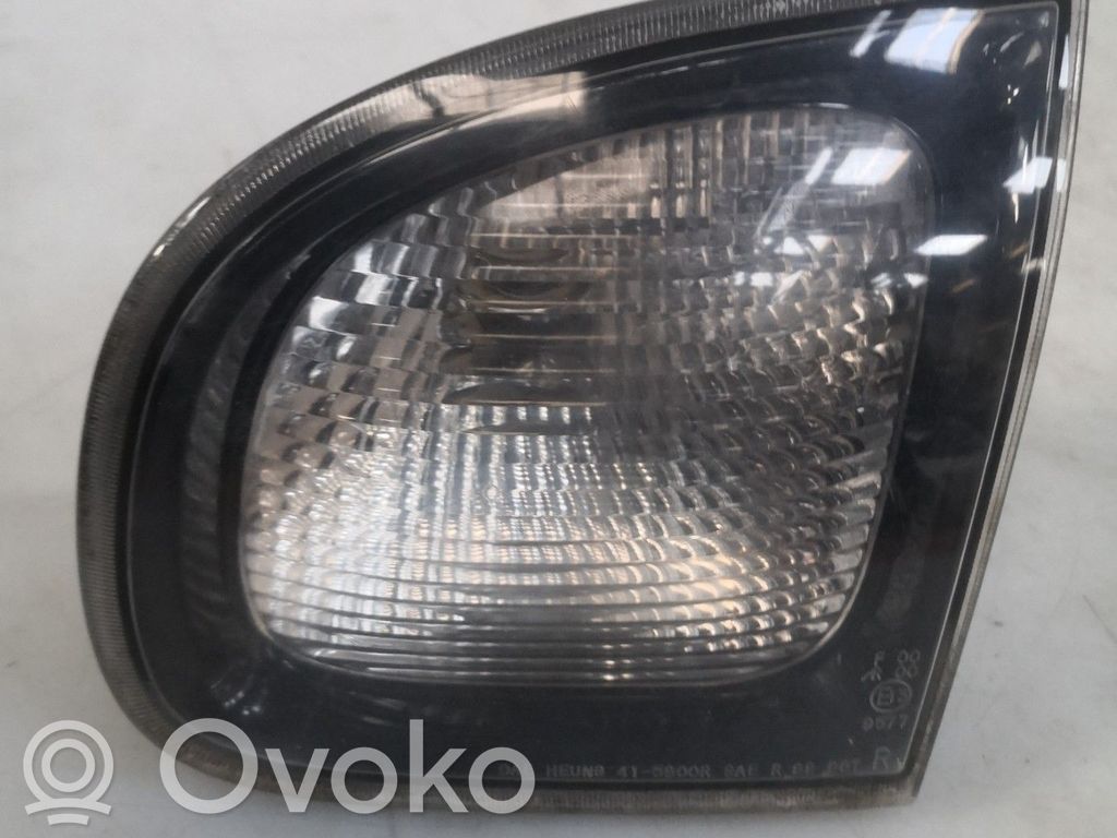 Tailgate rear/tail lights
