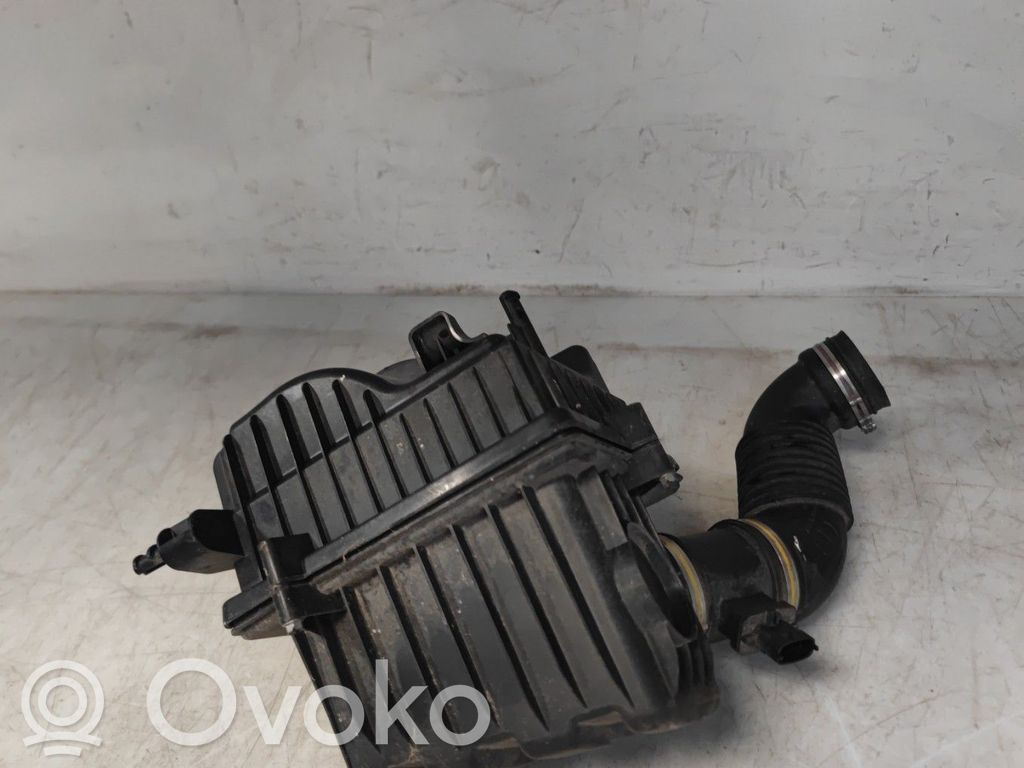 Luftfilterkasten   K68323202AA