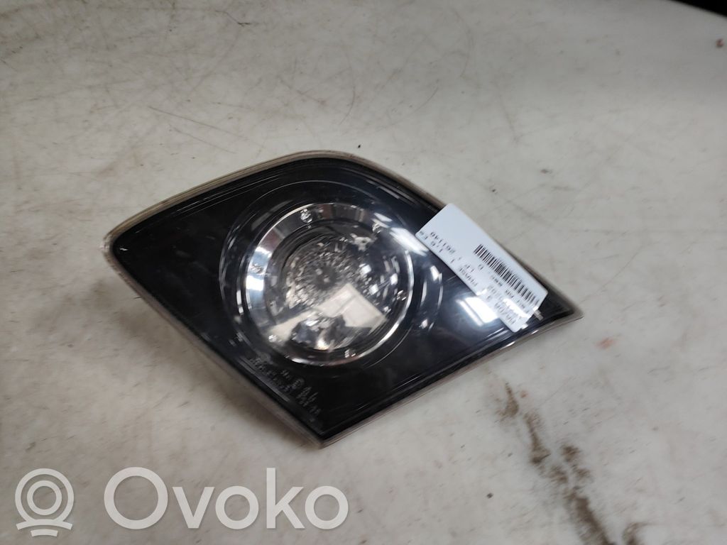 Mazda 3 I Lampy tylnej klapy bagażnika 