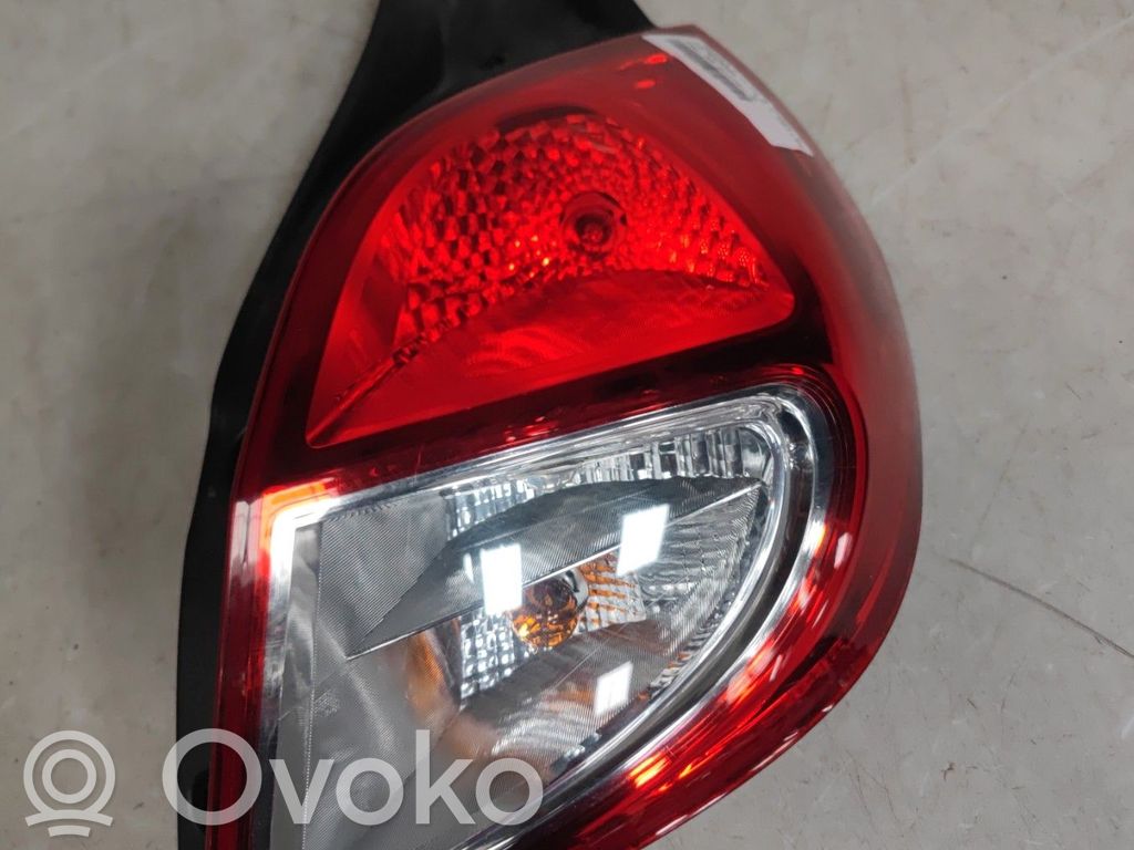 Takavalot   8200886946