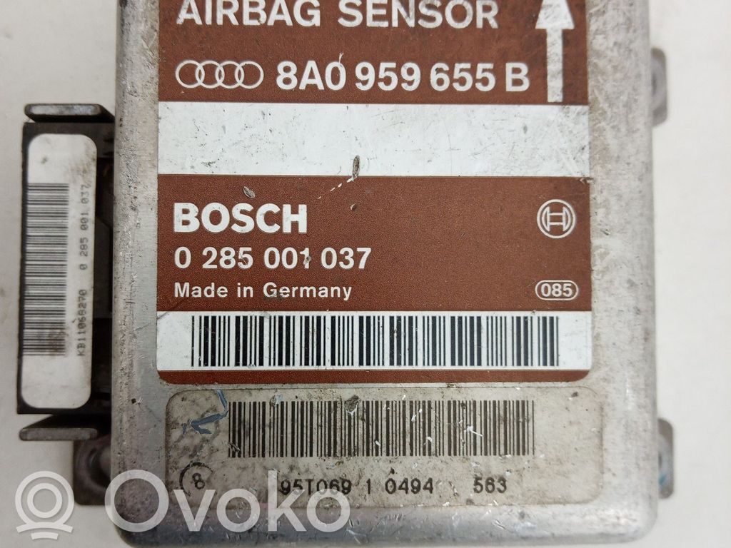 Module de contrôle airbag   8A0959655B,0285001037