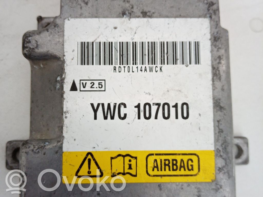 Turvatyynyn ohjainlaite/moduuli   YWC107010