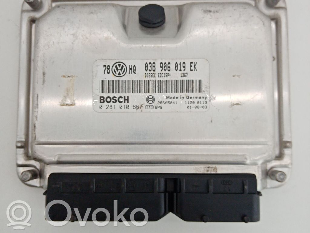 Volkswagen PASSAT B5.5 Sterownik / Moduł ECU 