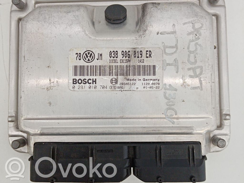 Volkswagen PASSAT B5.5 Engine control unit/module 