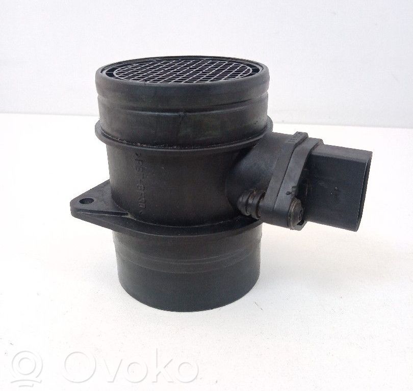 Ilmamassan virtausanturi   8L9133835G,0280218065,06A906461M,BOSCH
