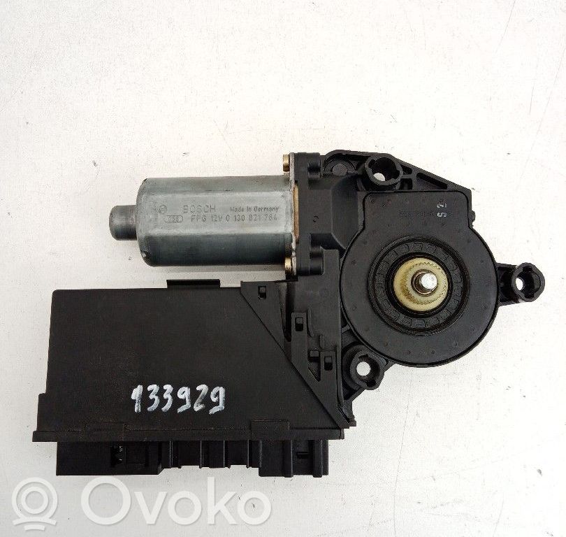 Audi A4 S4 B6 8E 8H Motorino alzacristalli della portiera anteriore 
