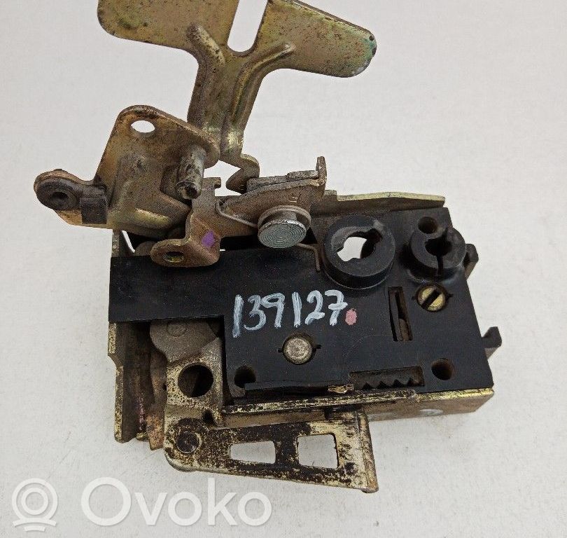 Citroen Saxo Rear door lock 